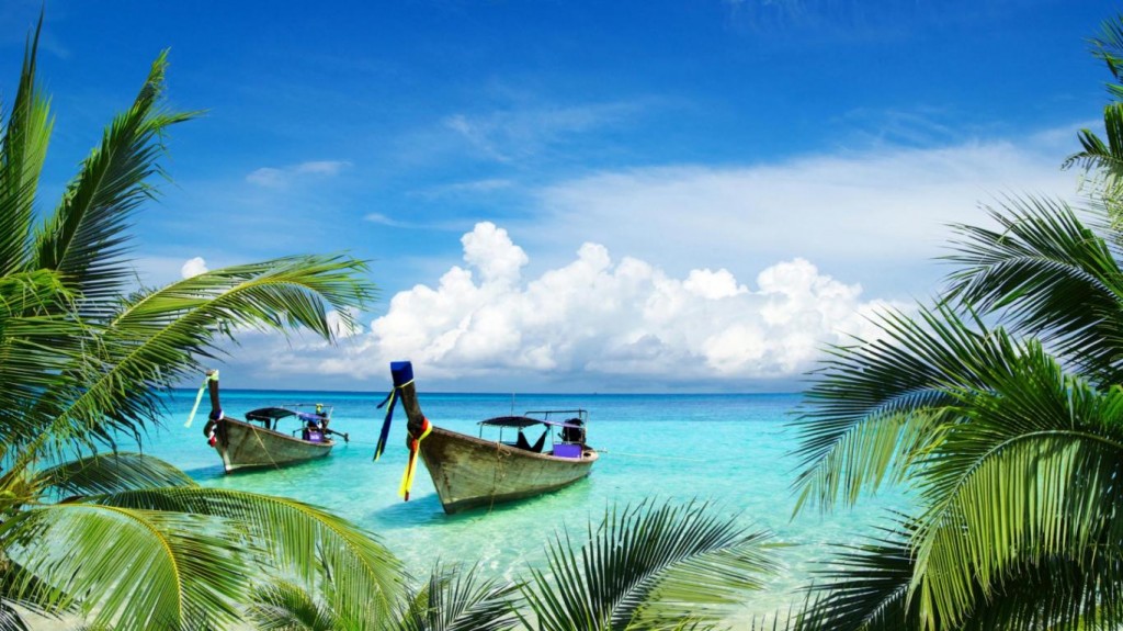 boats-on-beach-paradise-island-facebook-timeline-cover,1366x768,66955